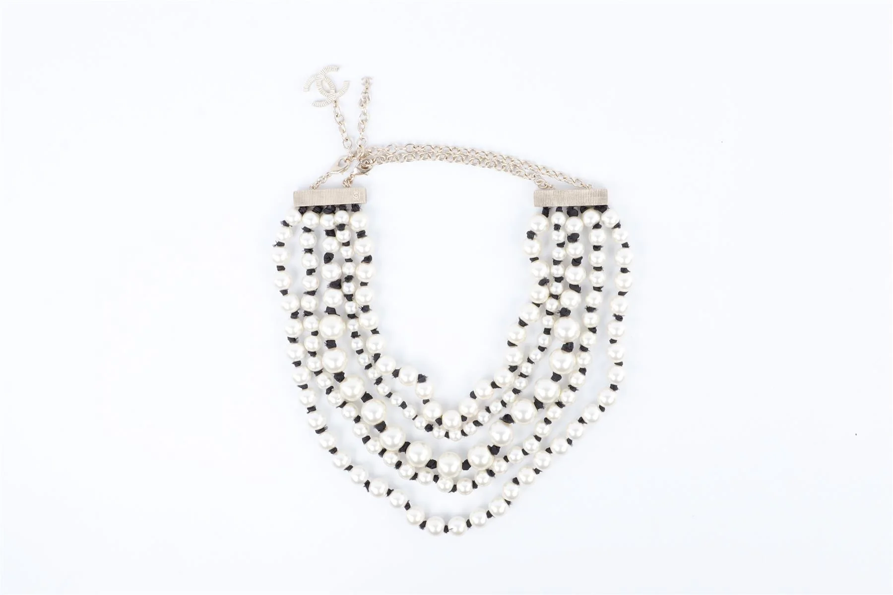 CHANEL IVORY 2016 CC PEARL NECKLACE - Image 2