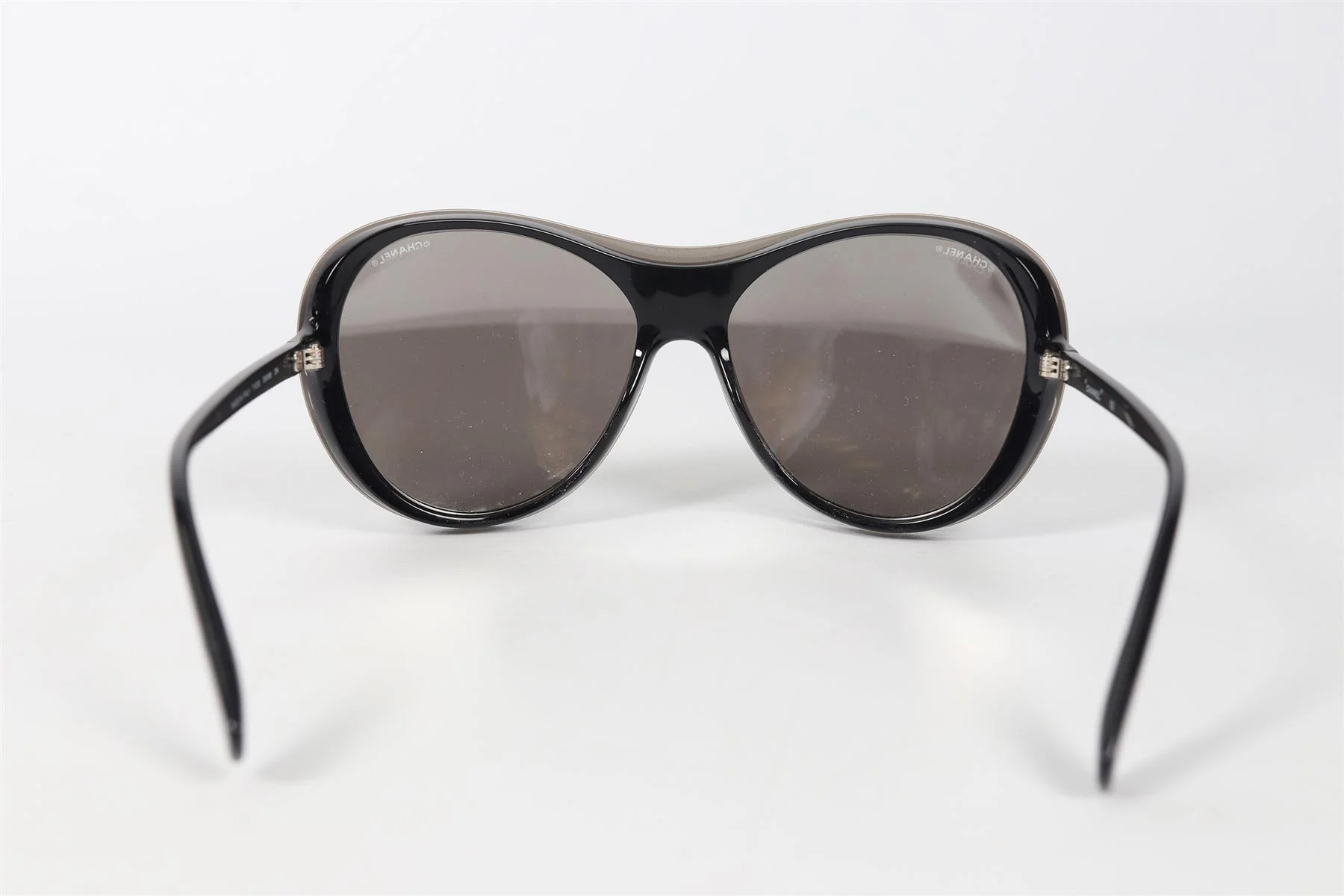 CHANEL ROUND FRAME ACETATE SUNGLASSES - Image 4