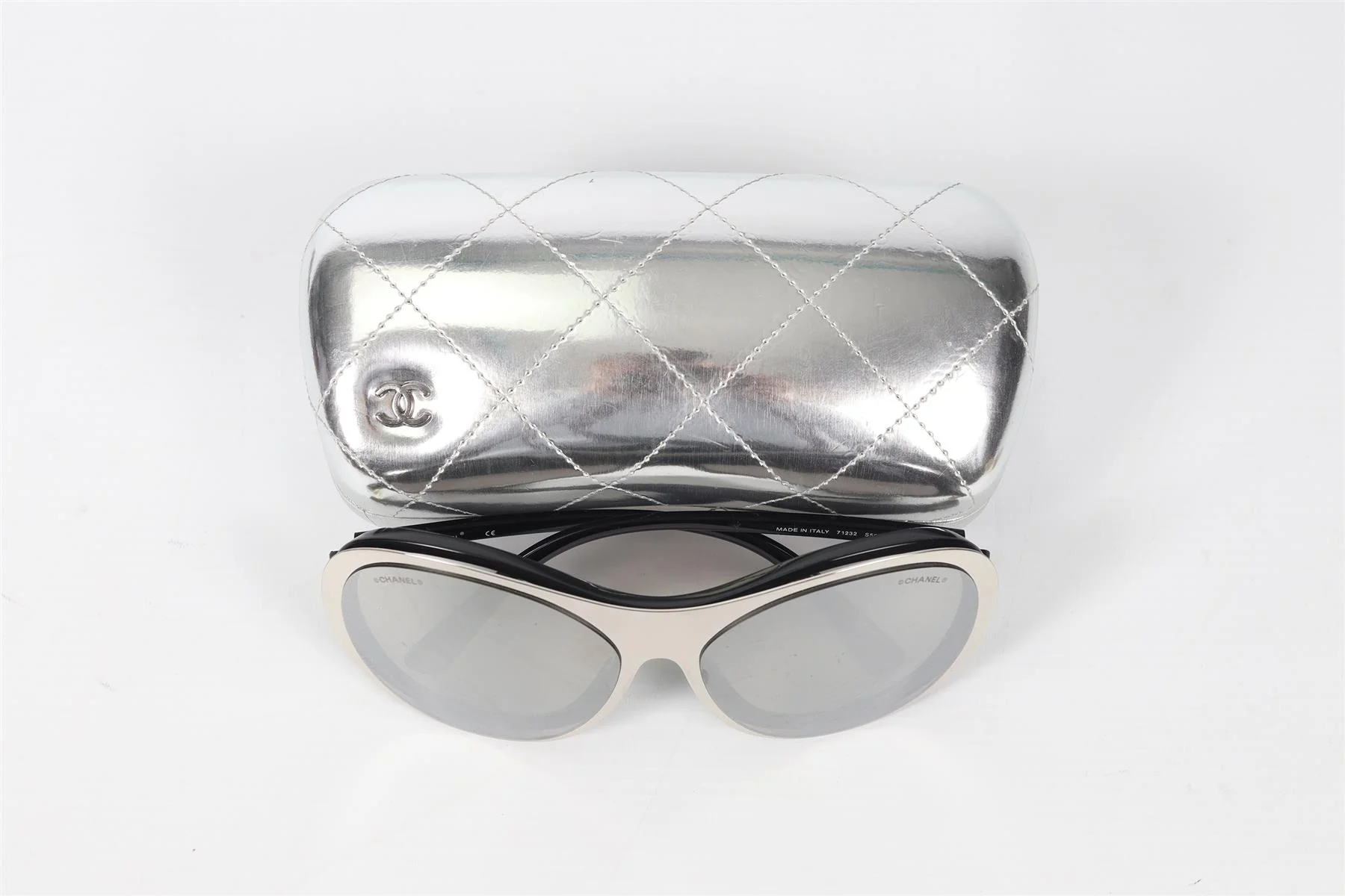 CHANEL ROUND FRAME ACETATE SUNGLASSES - Image 9