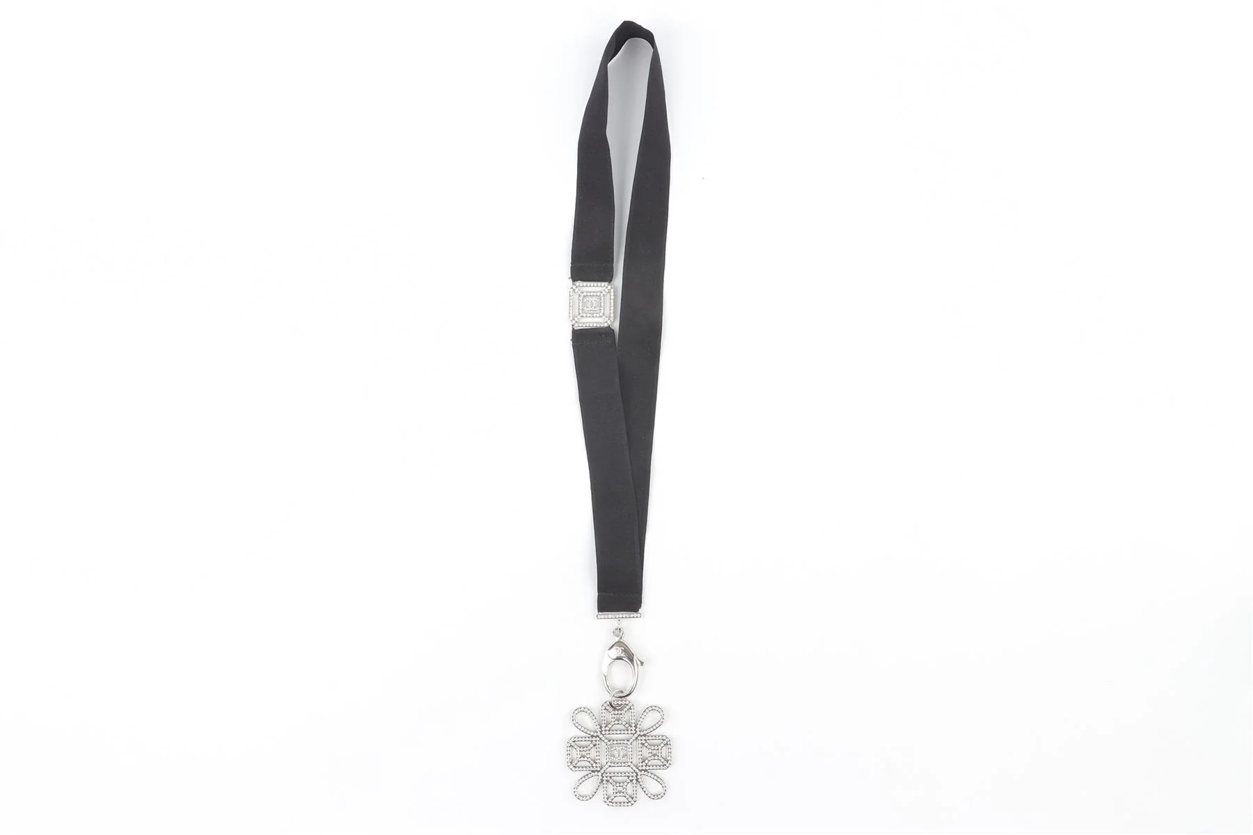 CHANEL SILVER 2017 CC STRASS NECKLACE - Image 2