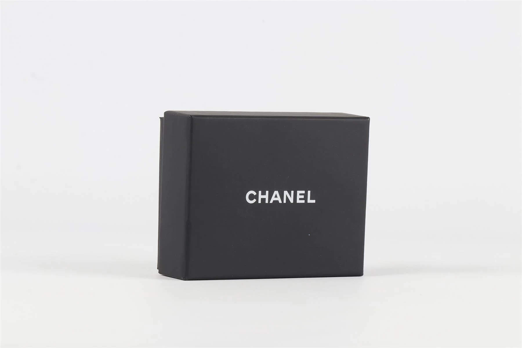CHANEL SILVER 2021 CC SCISSORS PENDANT NECKLACE - Image 10