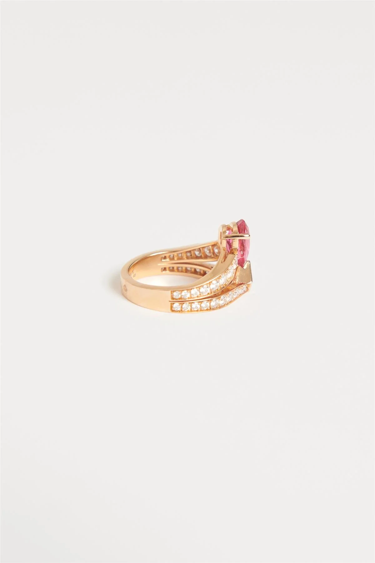 CHAUMET PINK JOSÉPHINE TIARA 18K ROSE GOLD, RUBELLITE AND DIAMOND RING - Image 4