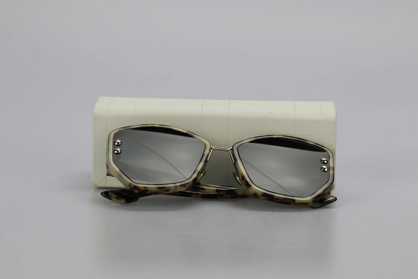 CHRISTIAN DIOR HEXAGON FRAME TORTOISESHELL ACETATE SUNGLASSES - Image 9