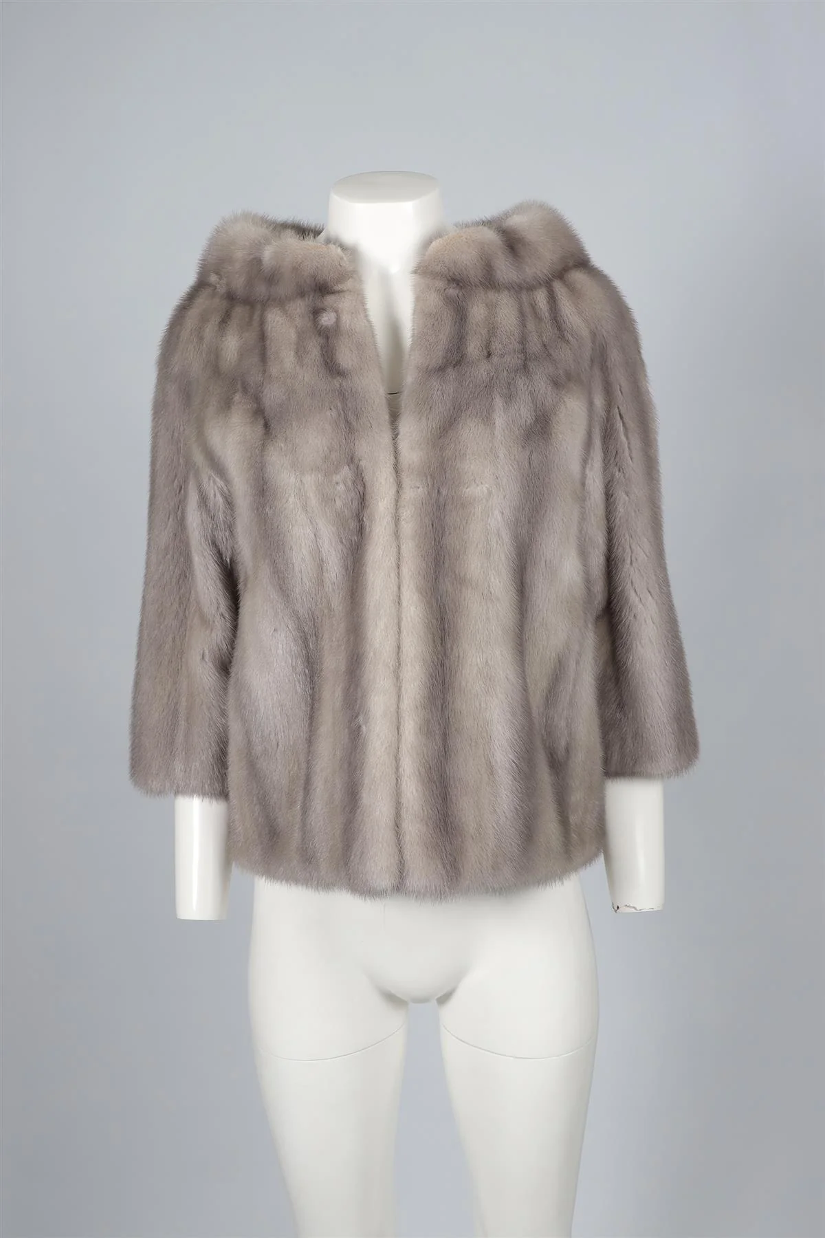 DANA BUCHMAN GREY MINK FUR JACKET SMALL - Image 2