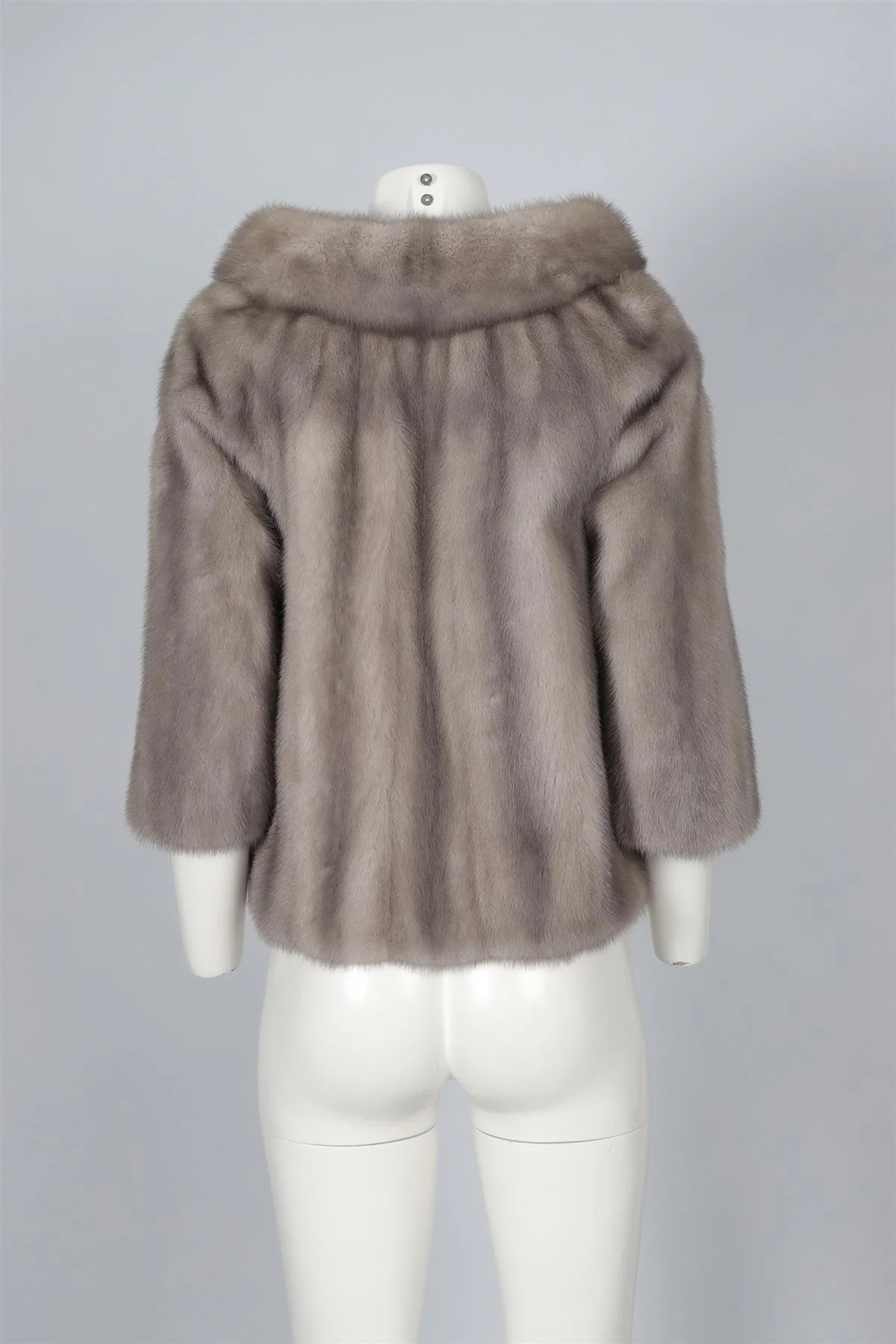 DANA BUCHMAN GREY MINK FUR JACKET SMALL - Image 4