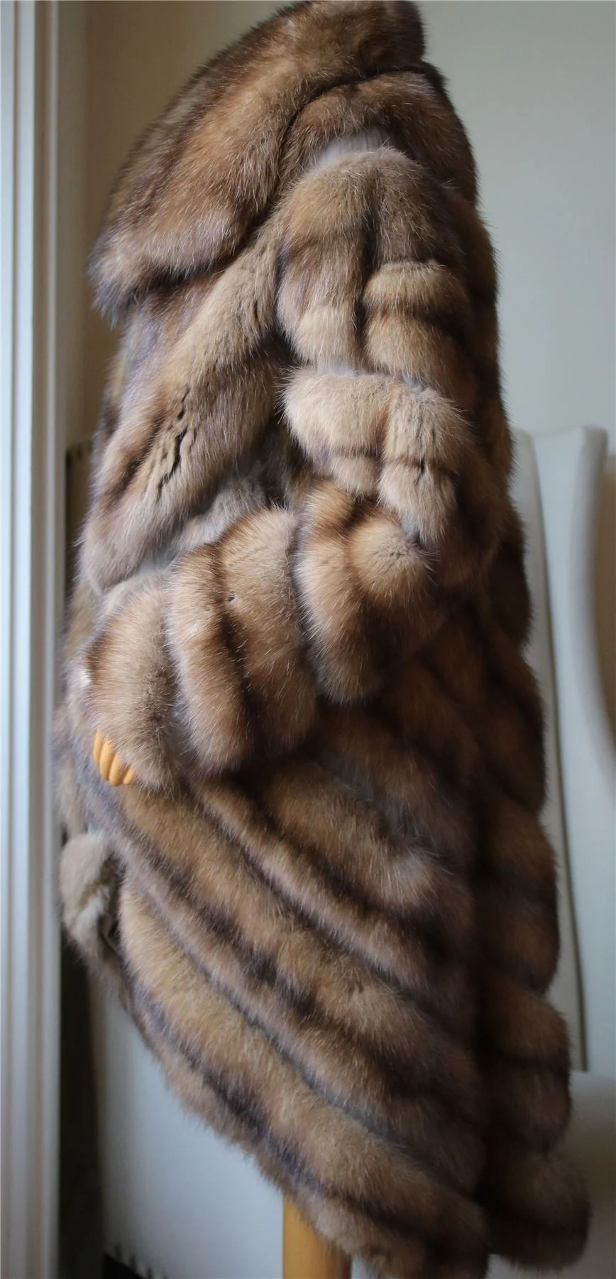 DENNIS BASSO SABLE FUR COAT UK 12 - Image 4
