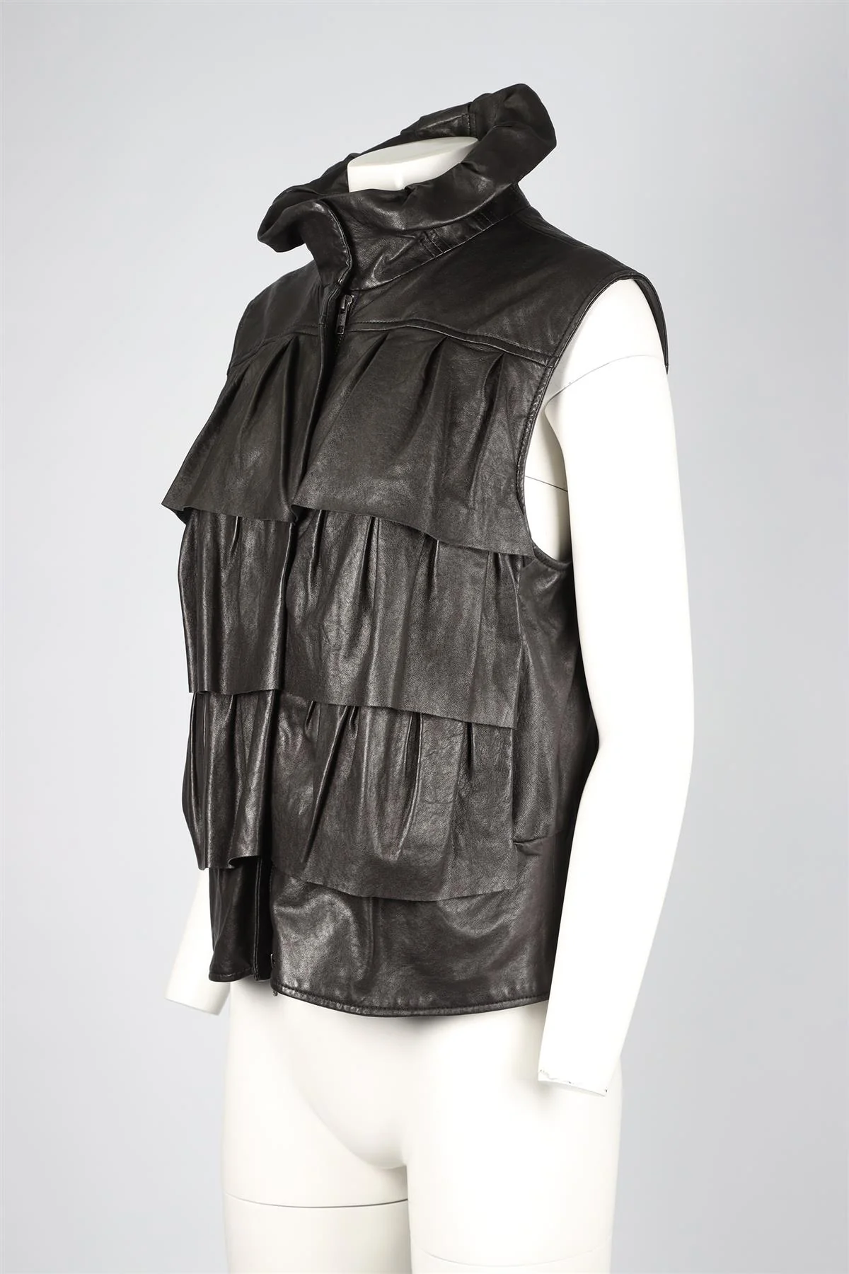 DIANE VON FURSTENBURG BLACK LEATHER GILET LARGE - Image 3