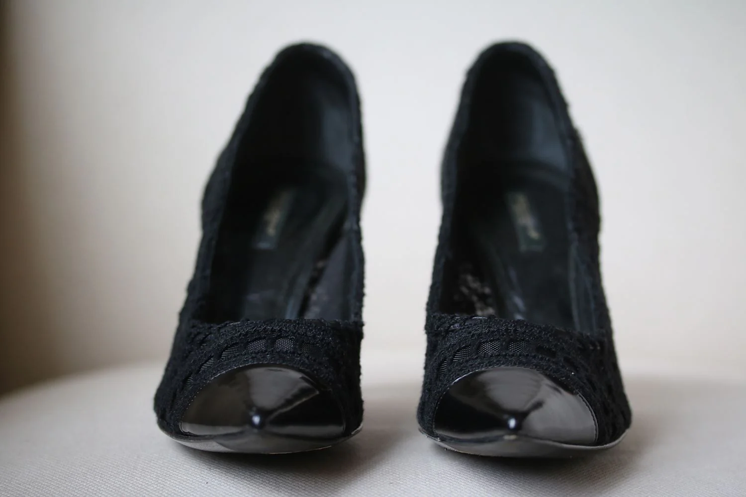 DOLCE AND GABBANA CROCHET MESH POINTED TOE PUMPS EU 39.5 UK 6.5 US 9.5 - Image 4