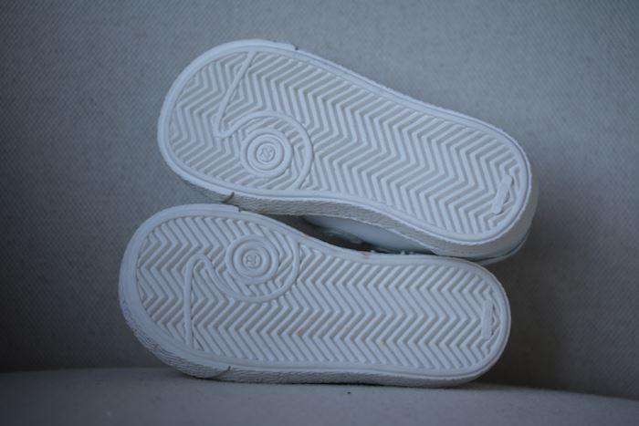DOLCE & GABBANA BABY BOYS WHITE LEATHER TRAINERS EU 22 UK 5 - Image 4