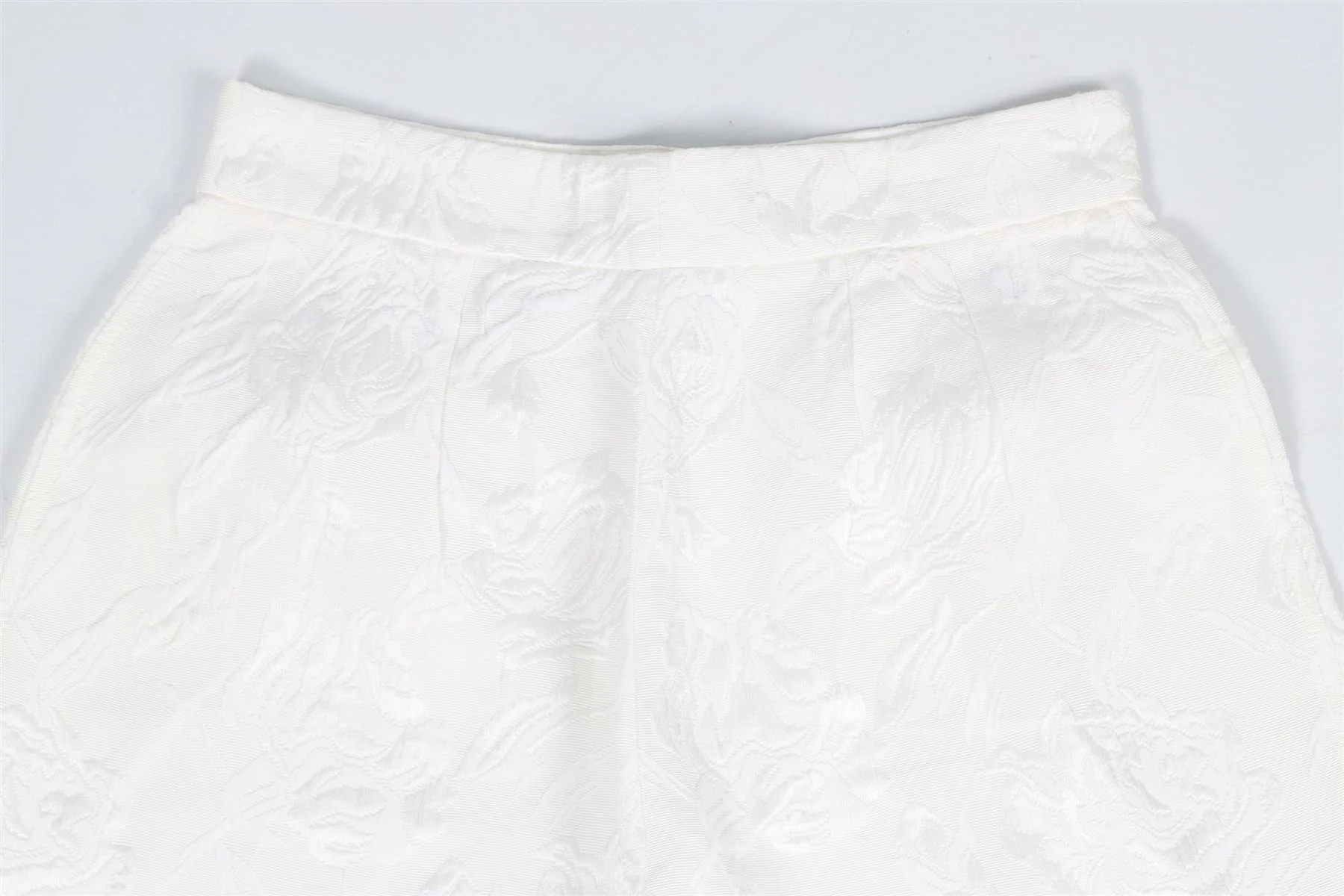 DOLCE & GABBANA COTTON AND SILK BLEND SHORTS IT 36 UK 4 - Image 5