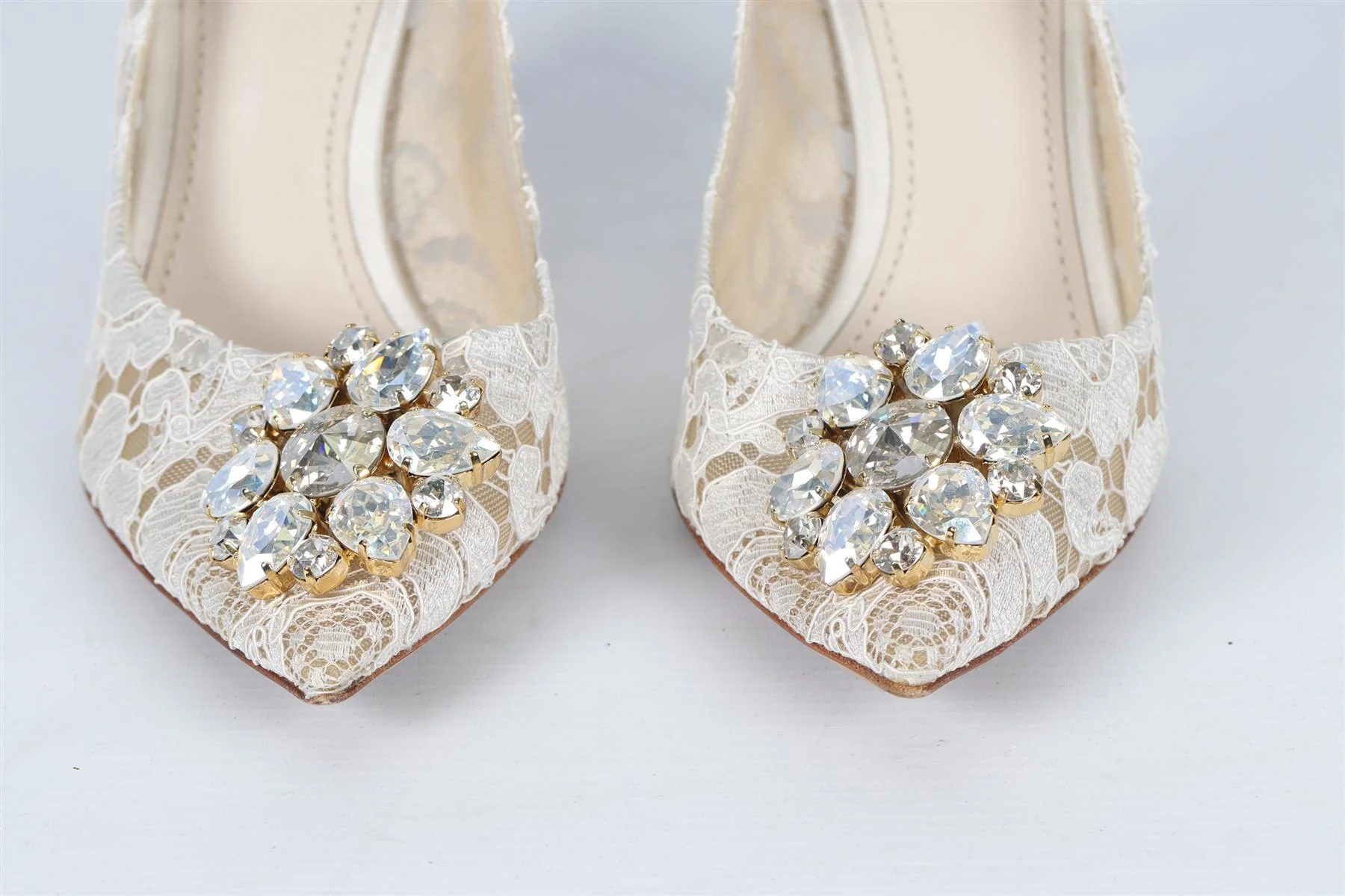 DOLCE & GABBANA CRYSTAL AND LACE PUMPS EU 39 UK 6 US 9 - Image 4