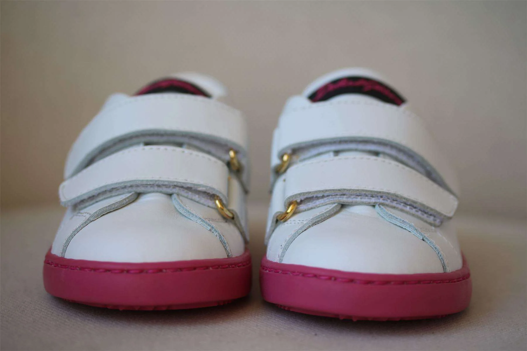 DOLCE & GABBANA GIRLS PINK LOVE TRAINERS EU 25 UK 8 - Image 2