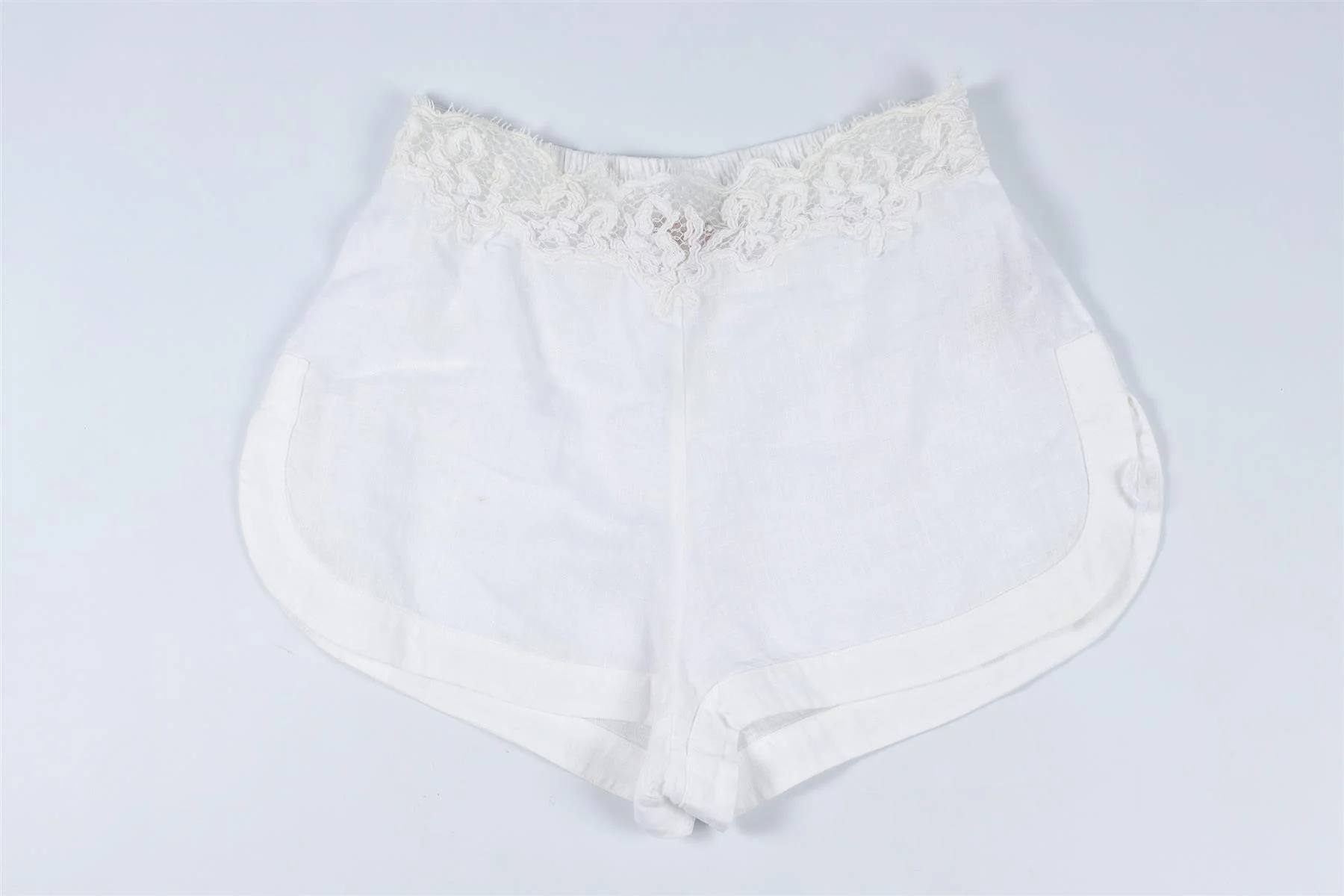 ERMANNO SCERVINO WHITE LINEN SHORTS IT 40 UK 8 - Image 2