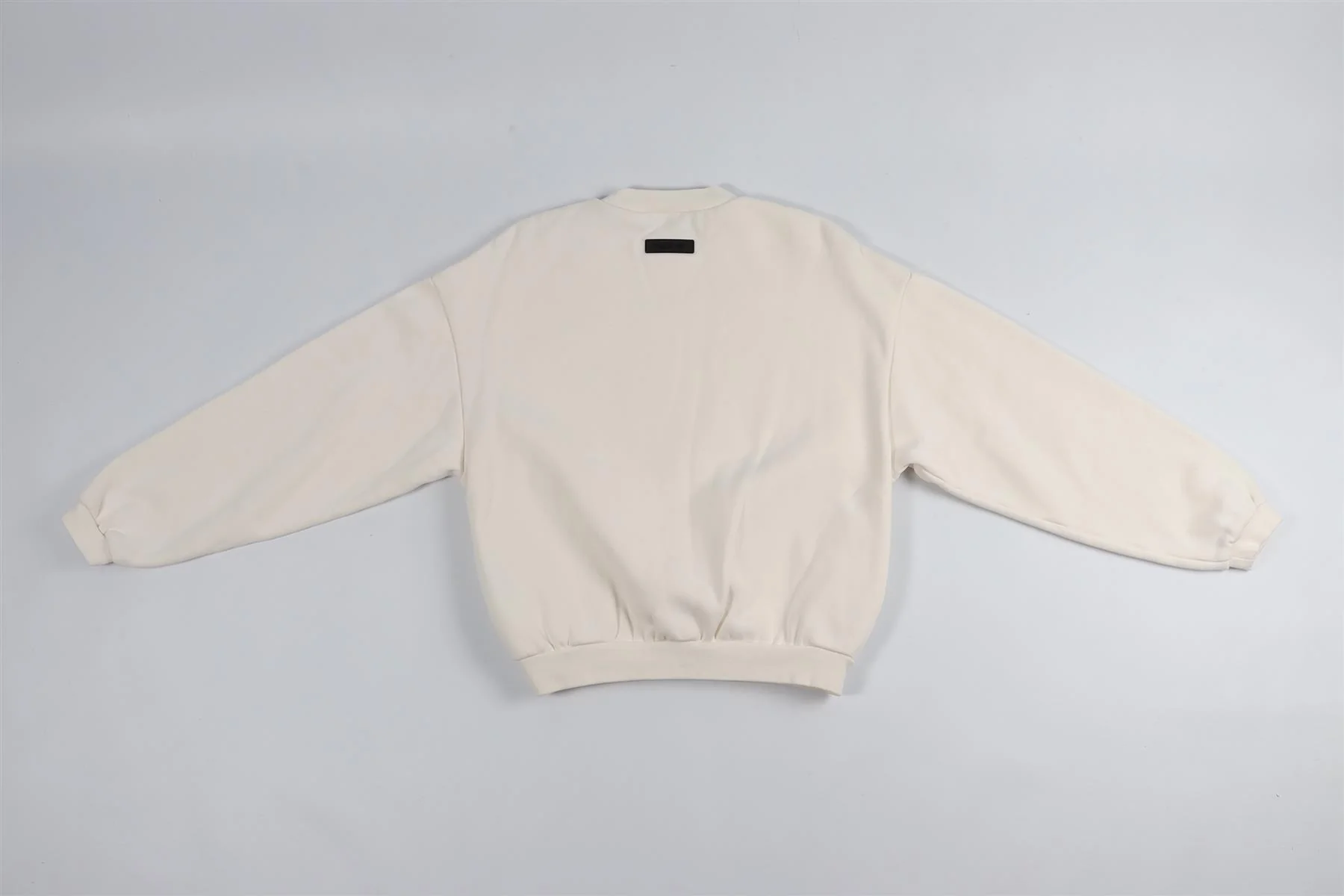 ESSSENTIALS FEAR OF GOD CREAM KIDS BOYS COTTON SWEATSHIRT 12 YEARS - Image 4