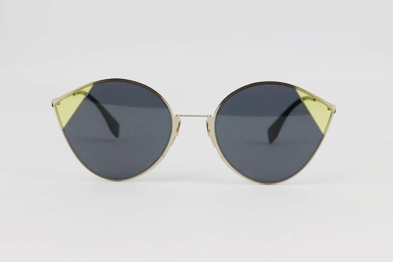 FENDI CAT EYE METAL FRAME SUNGLASSES - Image 3