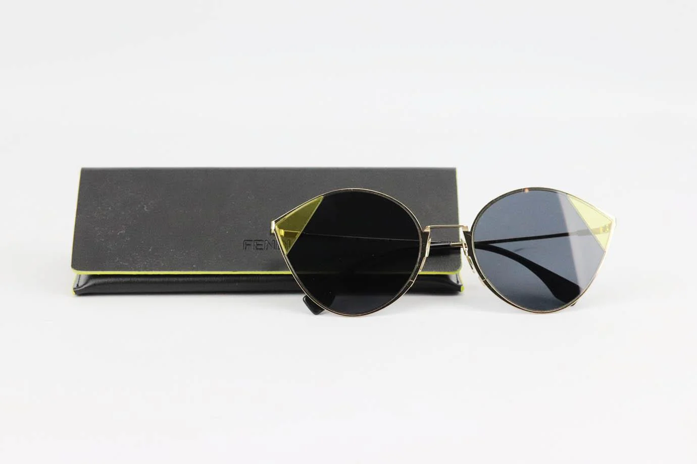 FENDI CAT EYE METAL FRAME SUNGLASSES - Image 8