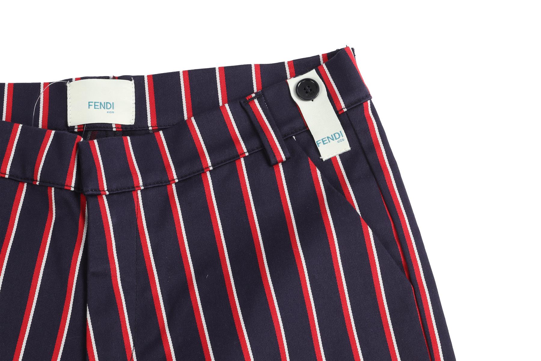FENDI NAVY KIDS BOYS SHORTS 10 YEARS - Image 3