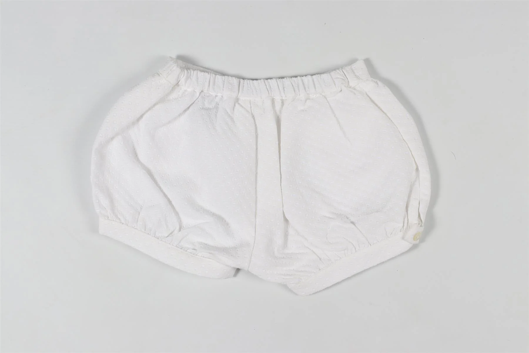 FENDI WHITE BABY GIRLS COTTON SHORTS 18 MONTHS - Image 4