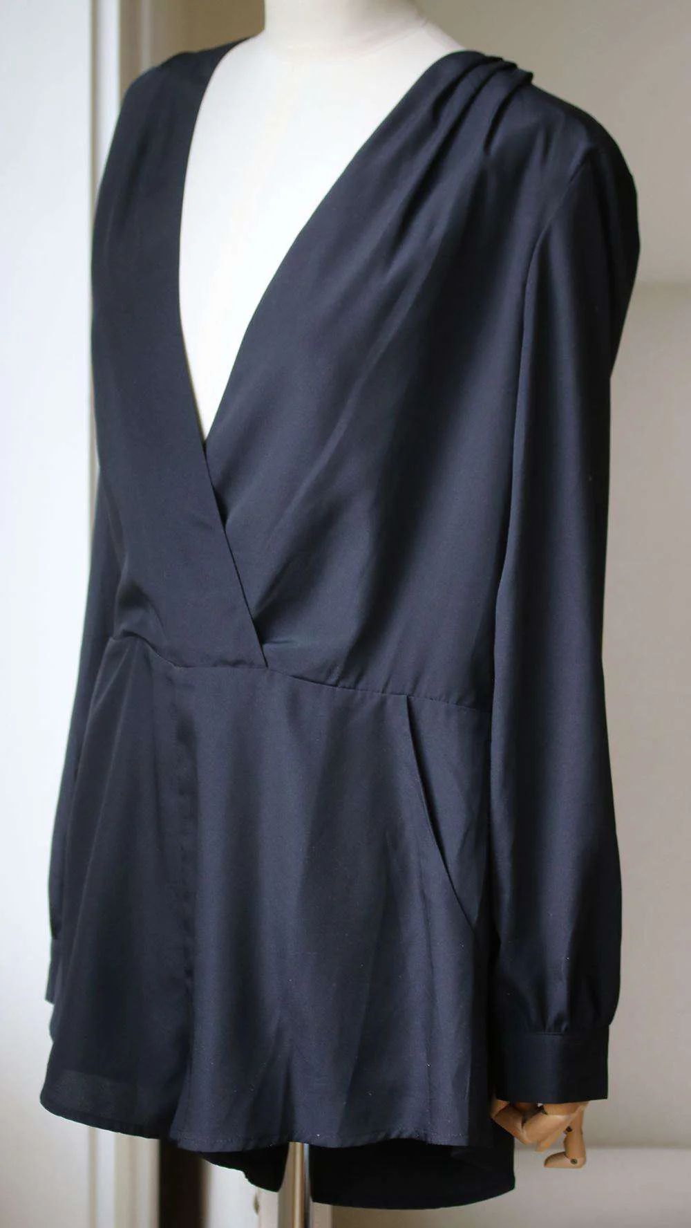 FINDERS KEEPERS GAM PLAN LONG SLEEVE PLAYSUIT SMALL - Image 3