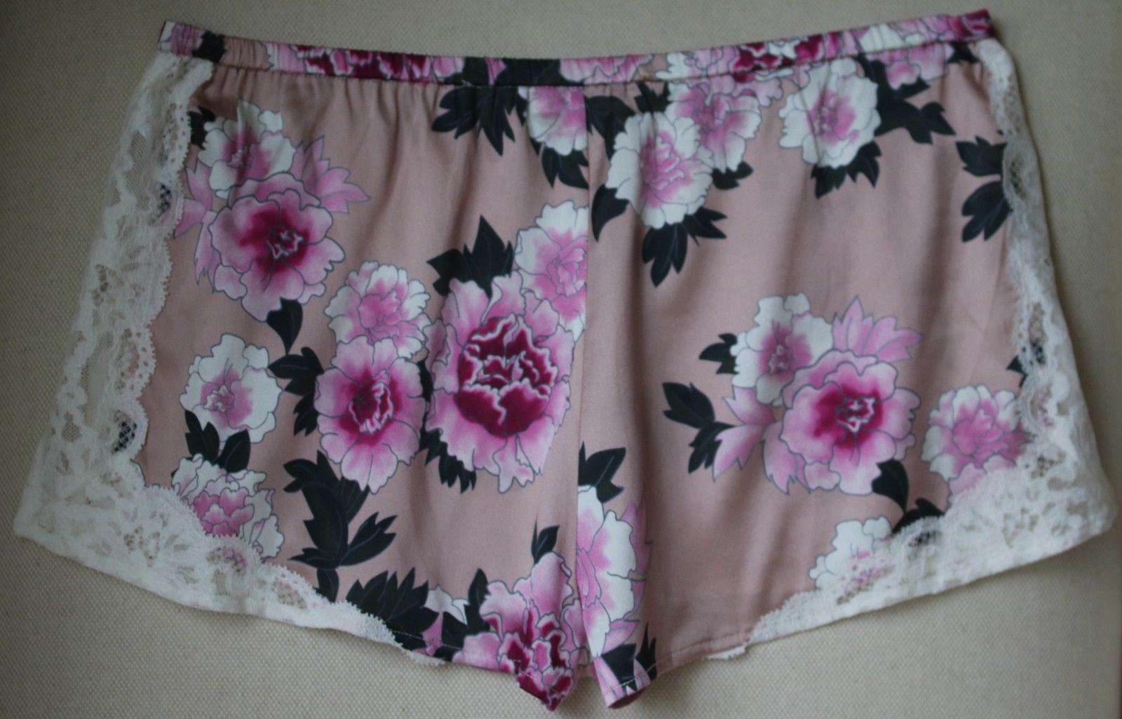 FLEUR DU MAL CHARLOTTE LACE & SILK TAP SHORTS SMALL - Image 4