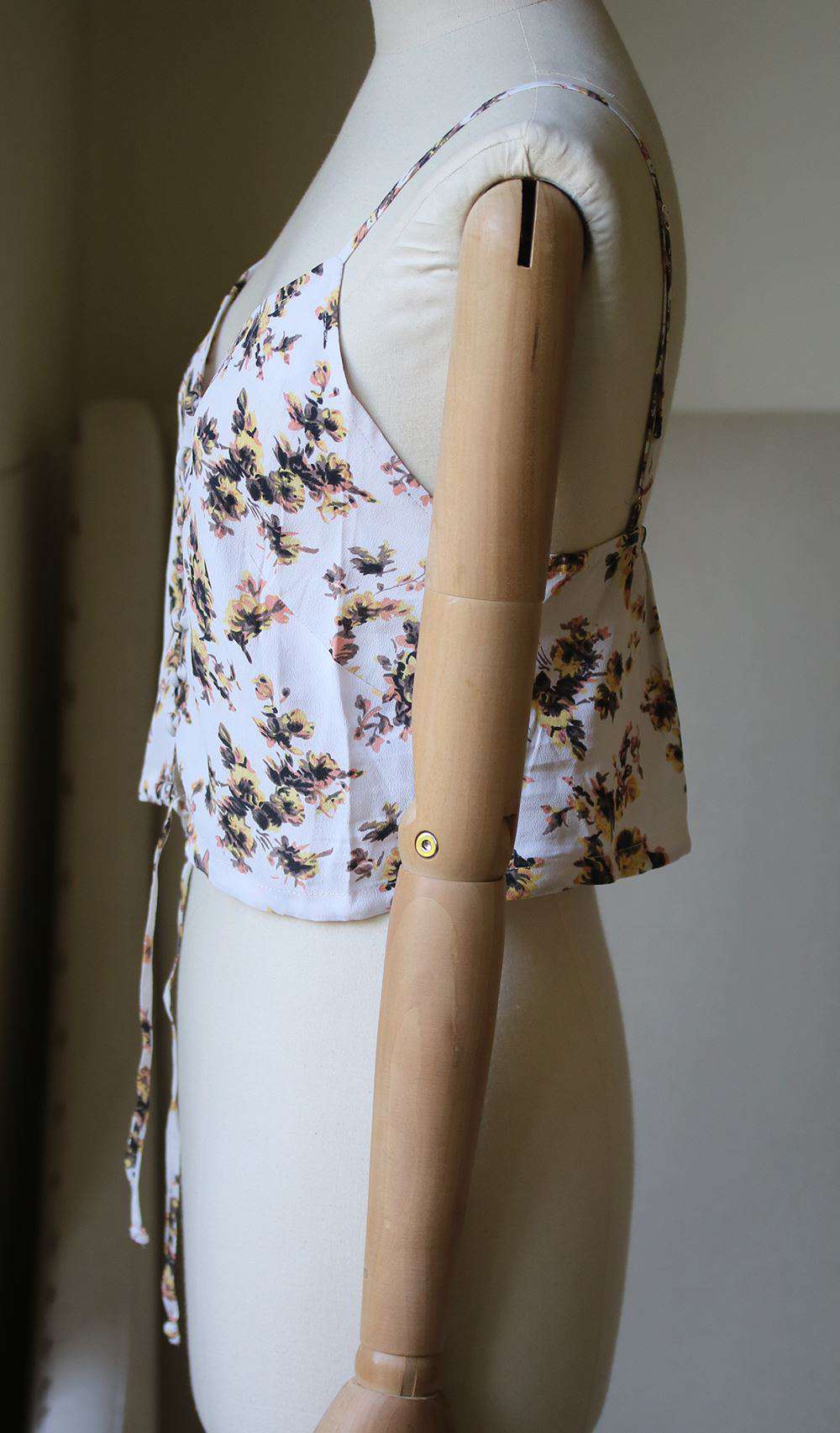 FLYNN SKYE BUTTON-DOWN CROP TOP XSMALL - Image 2