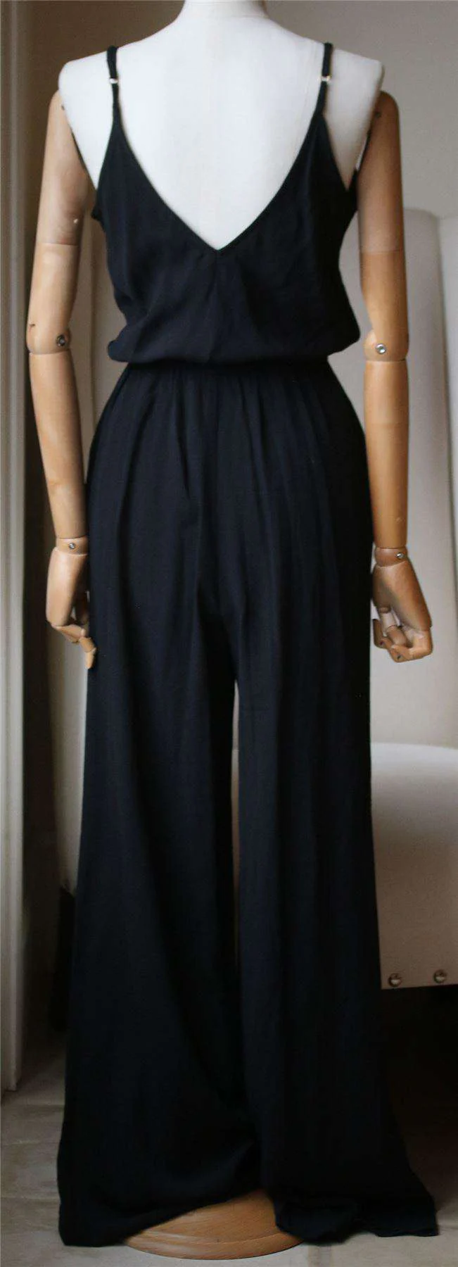 FLYNN SKYE DRESSY V NECK JUMPSUIT XSMALL - Image 3
