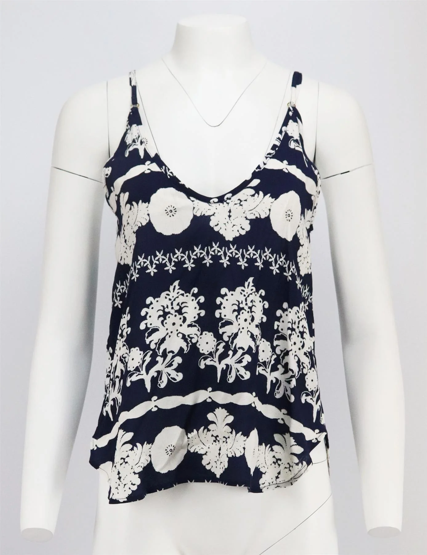 FLYNN SKYE FLORAL PRINT CREPE TOP - Image 2