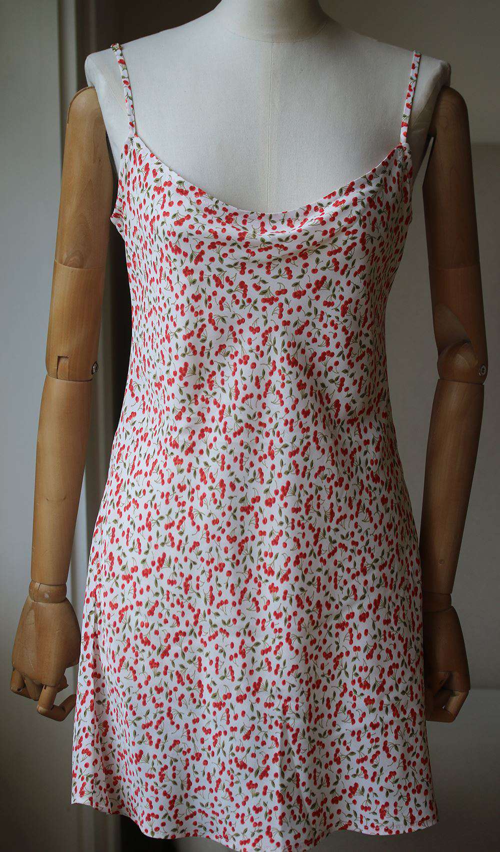 FLYNN SKYE MOLLY CHERRY MINI DRESS SMALL - Image 3