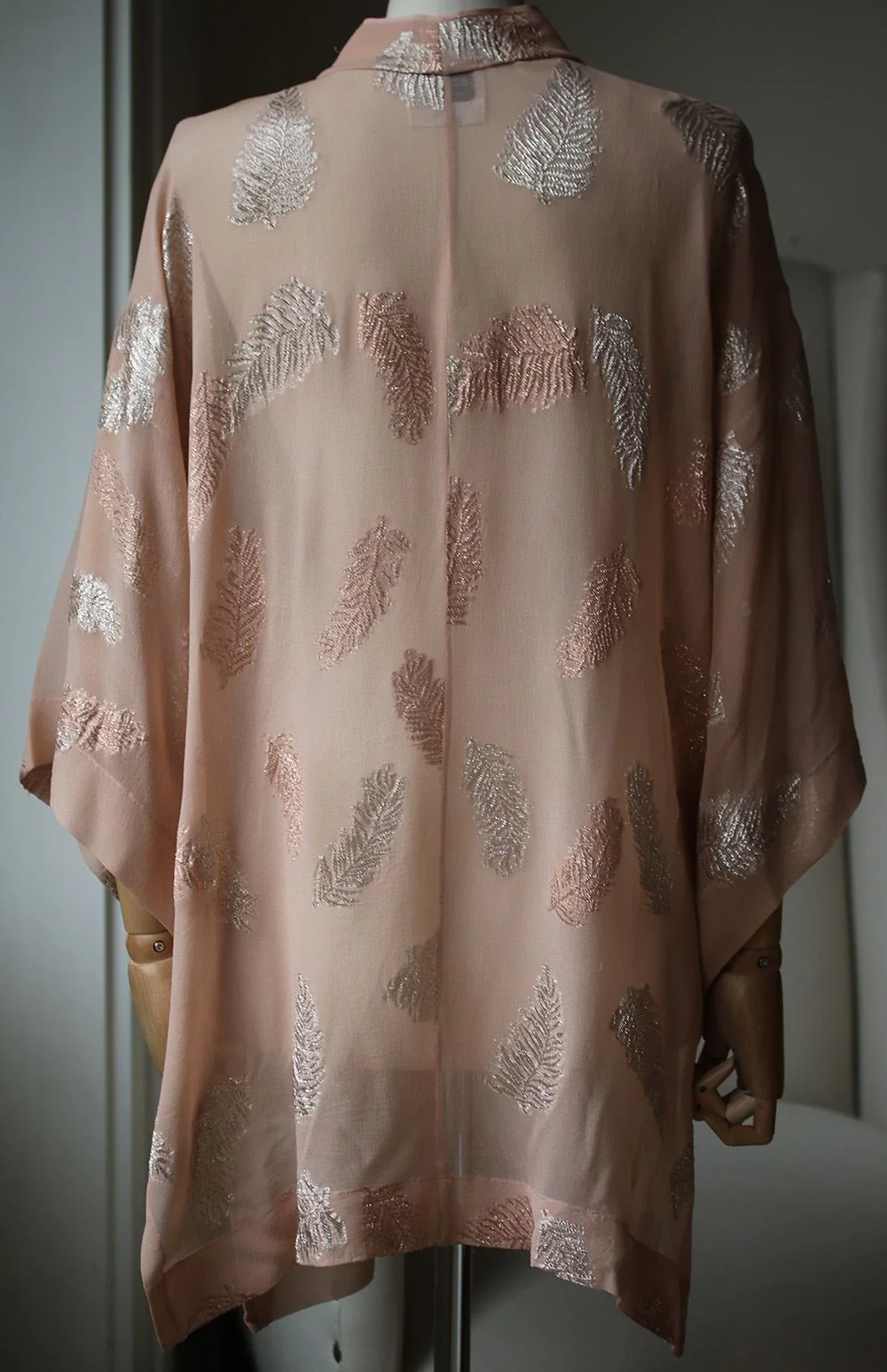FORTE FORTE LEAF EMBROIDERED KIMONO XSMALL - Image 4
