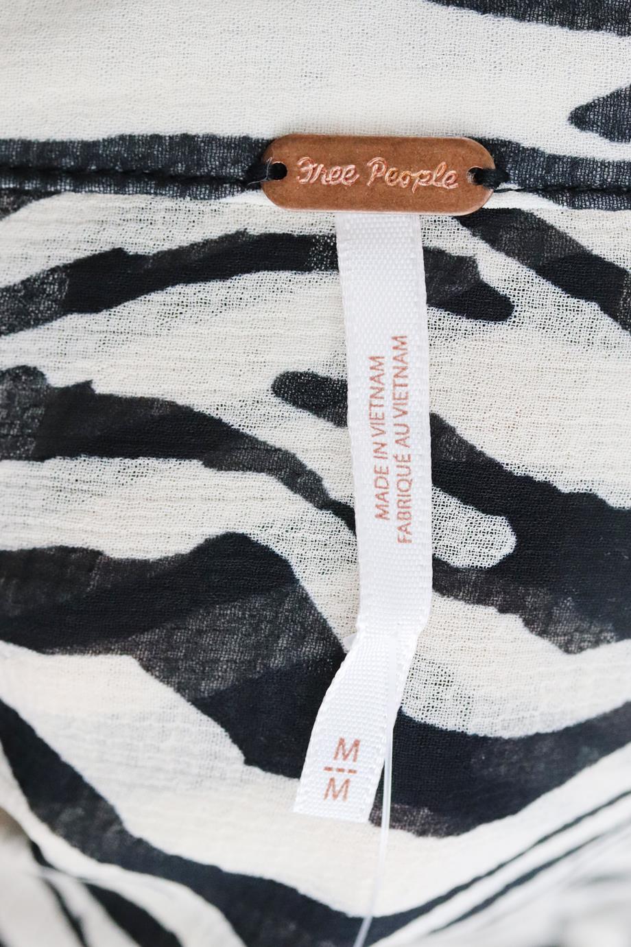 FREE PEOPLE PRINTED CREPE SHIRT MEDIUM - Image 5