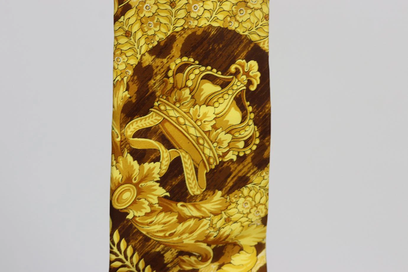 GIANNI VERSACE VINTAGE PRINTED SILK SATIN TIE - Image 3