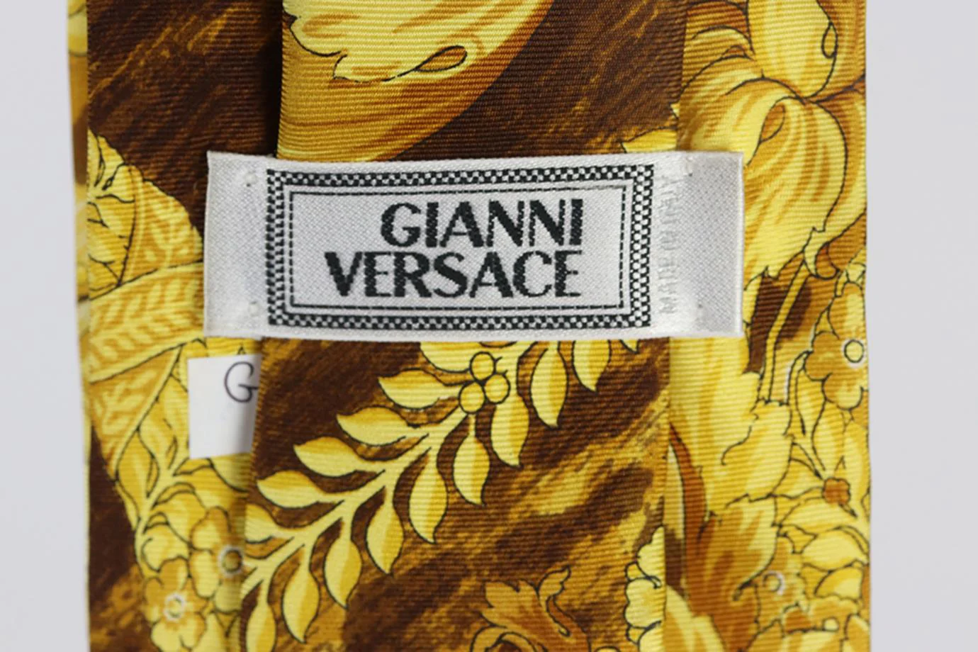 GIANNI VERSACE VINTAGE PRINTED SILK SATIN TIE - Image 4