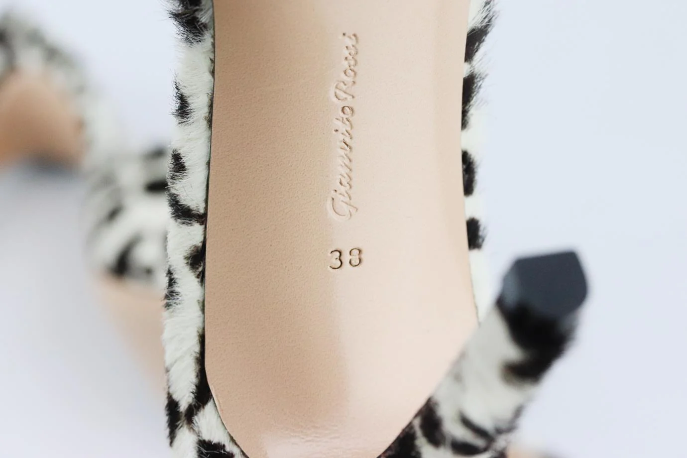 GIANVITO ROSSI LEOPARD PRINT CALF HAIR MULES EU 38 UK 5 US 8 - Image 6