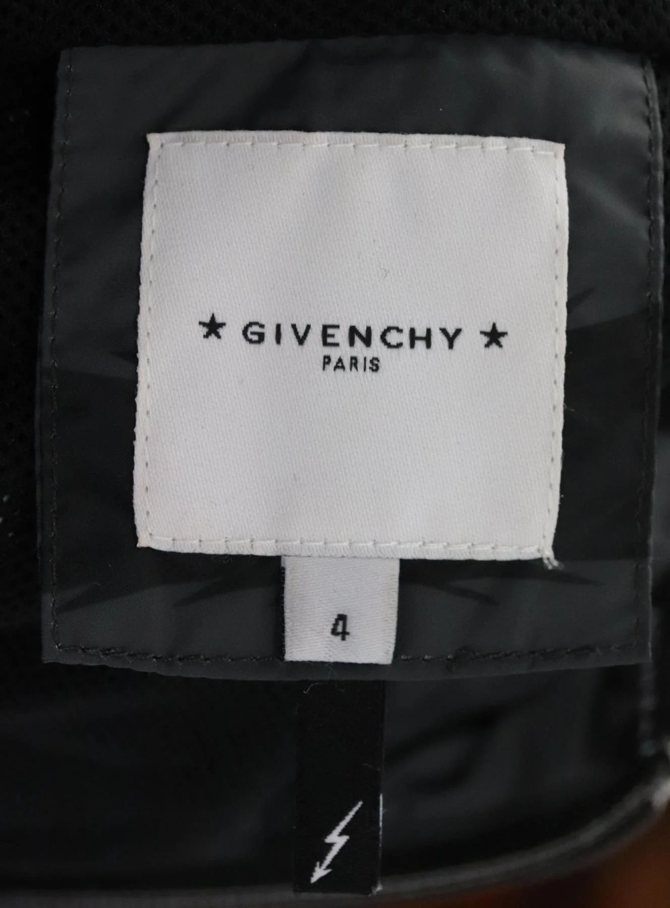 GIVENCHY KIDS BOYS WINDBREAKER JACKET 4 YEARS - Image 4