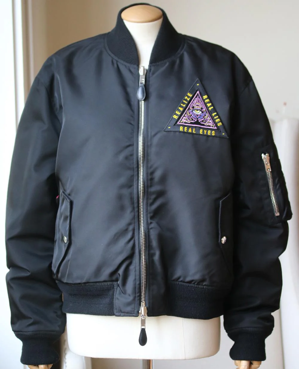GIVENCHY MANDALA PATCH REVERSIBLE BOMBER JACKET IT 38 UK 6 - Image 2