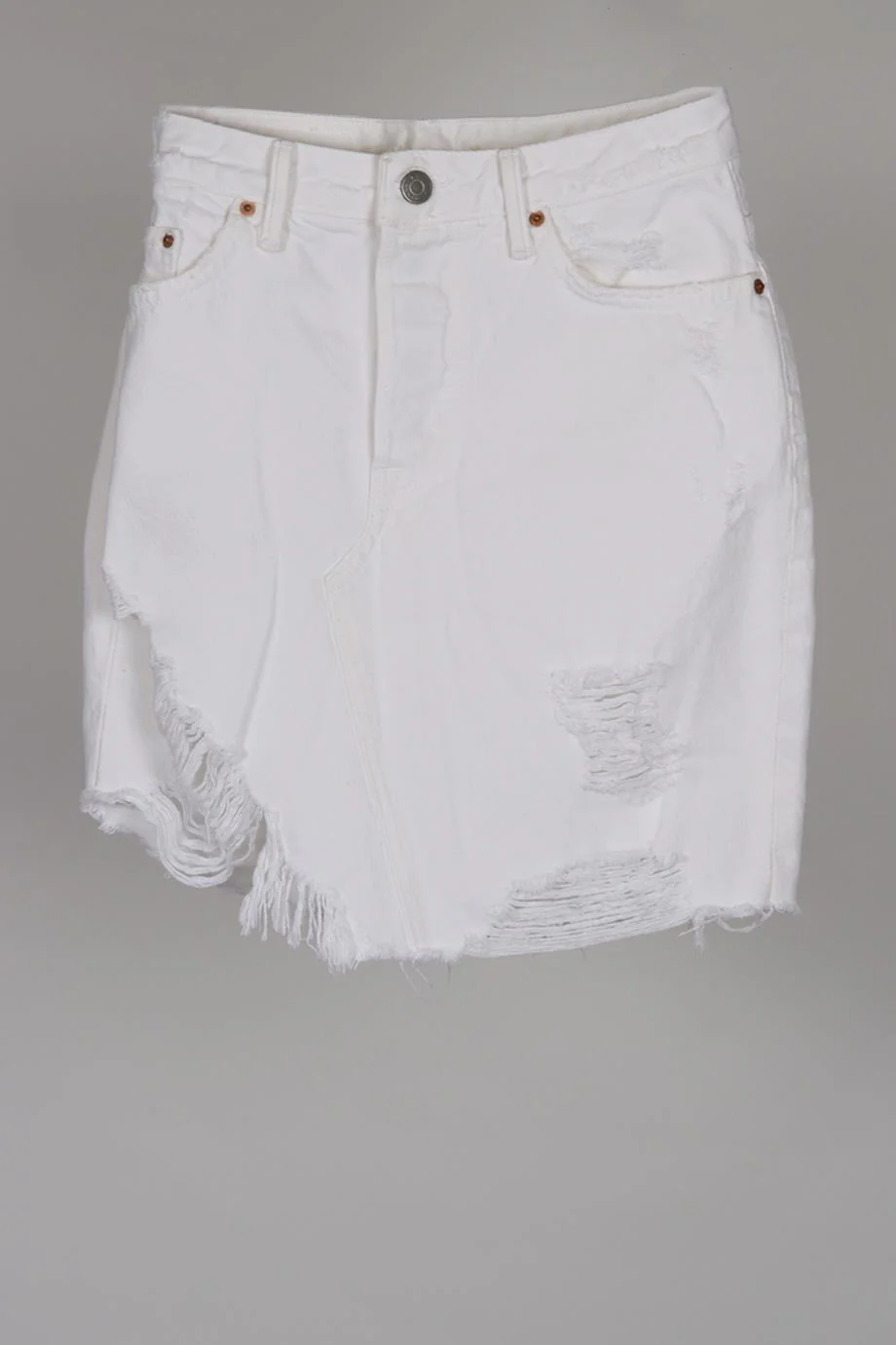 GRLFRND DISTRESSED DENIM MINI SKIRT W26 UK 8 - Image 2