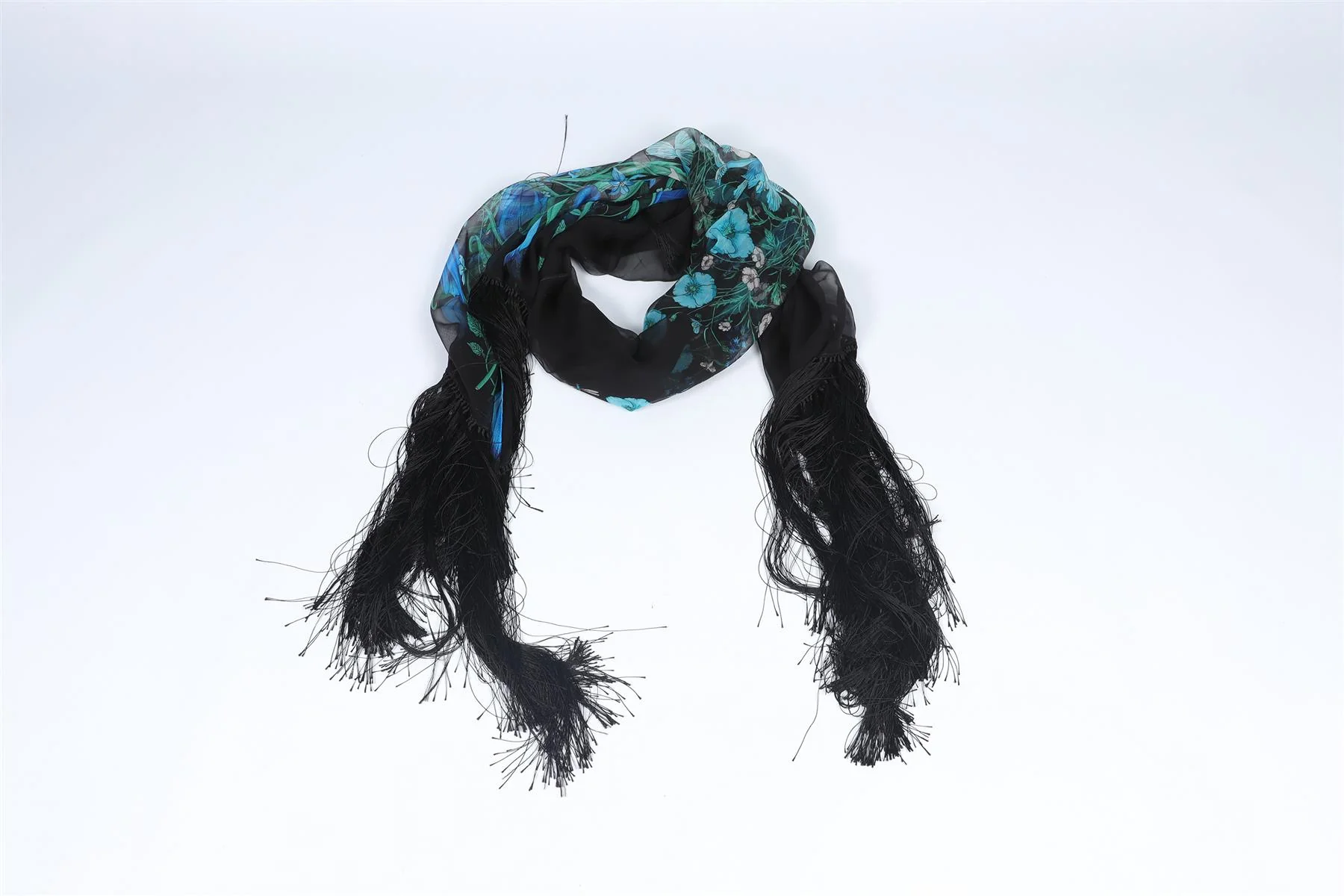 GUCCI BLACK SILK SCARF - Image 2