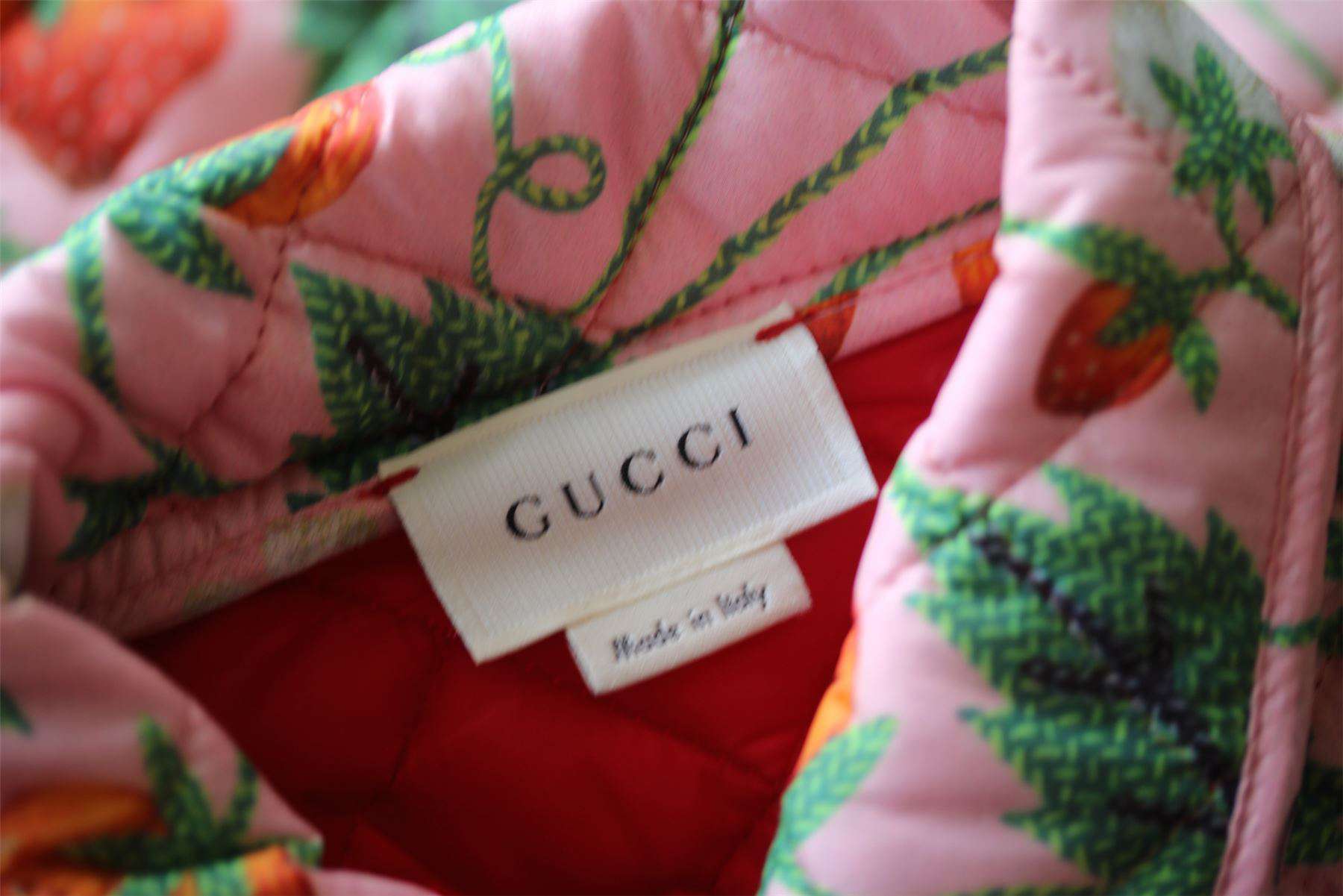 GUCCI GIRLS PINK STRAWBERRY PRINT QUILTED JACKET 24 MONTHS - Image 3