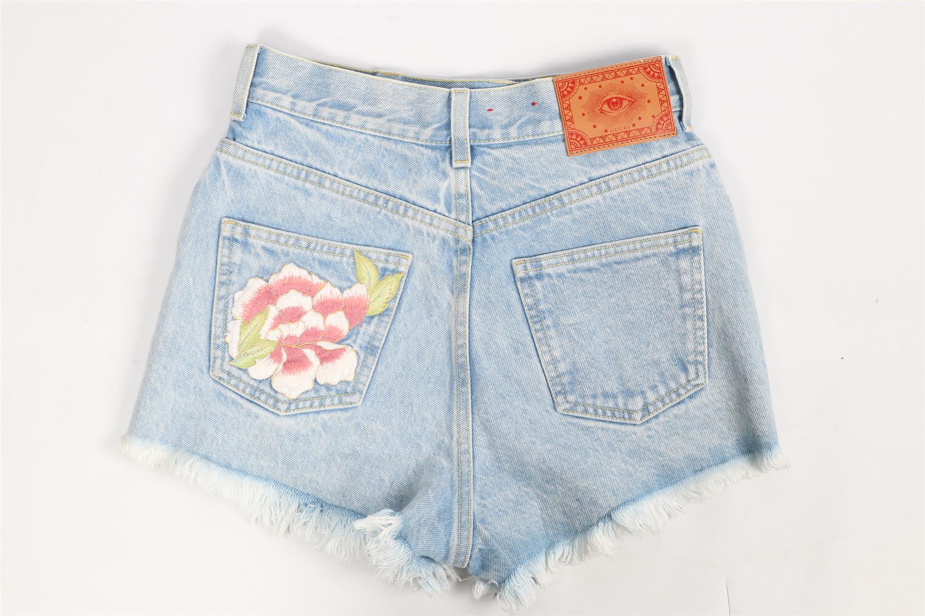 GUCCI HIGH RISE DENIM SHORTS W25 UK 6-8 - Image 4