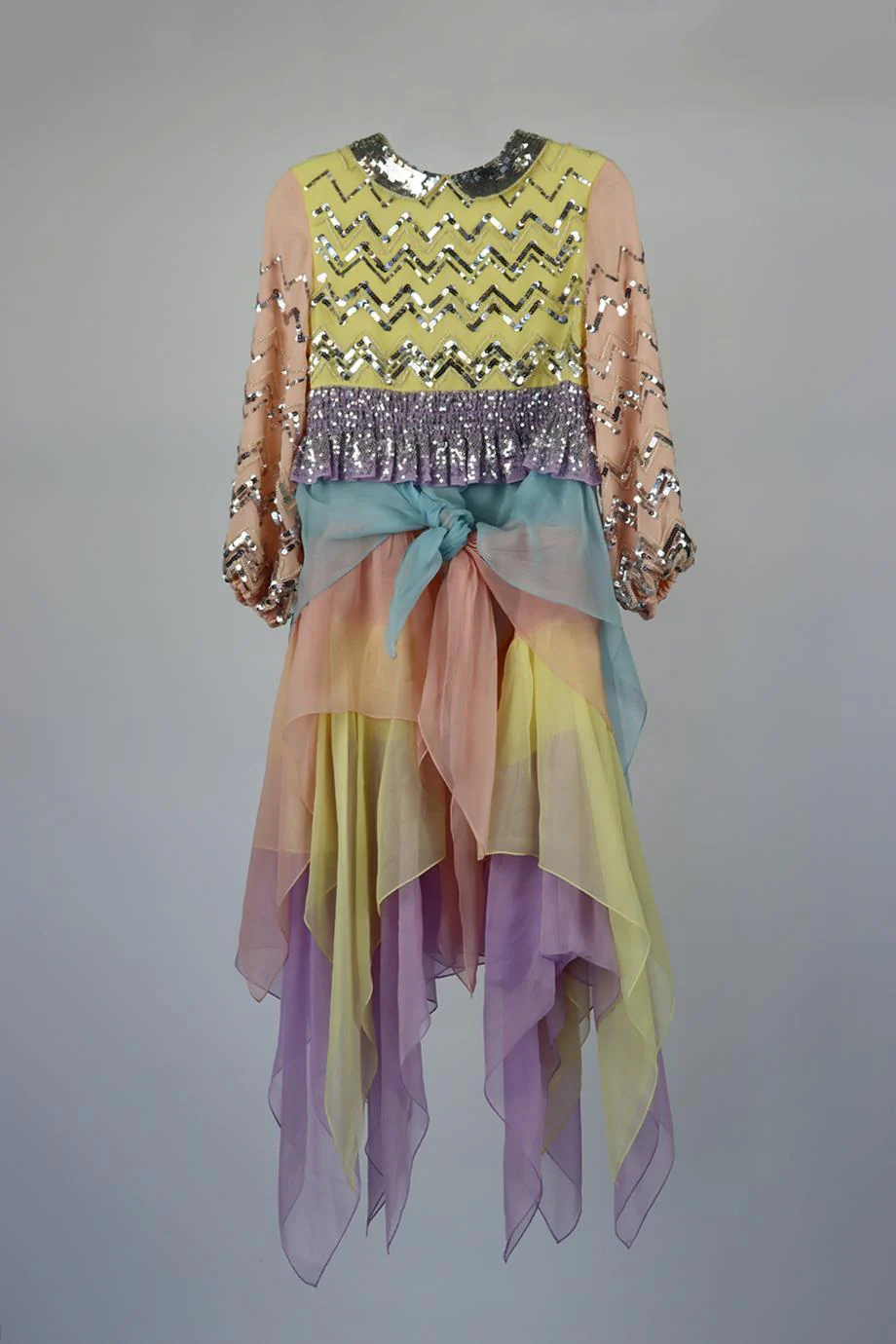 GUCCI KIDS GIRLS SEQUIN SILK DRESS 8 YEARS - Image 2