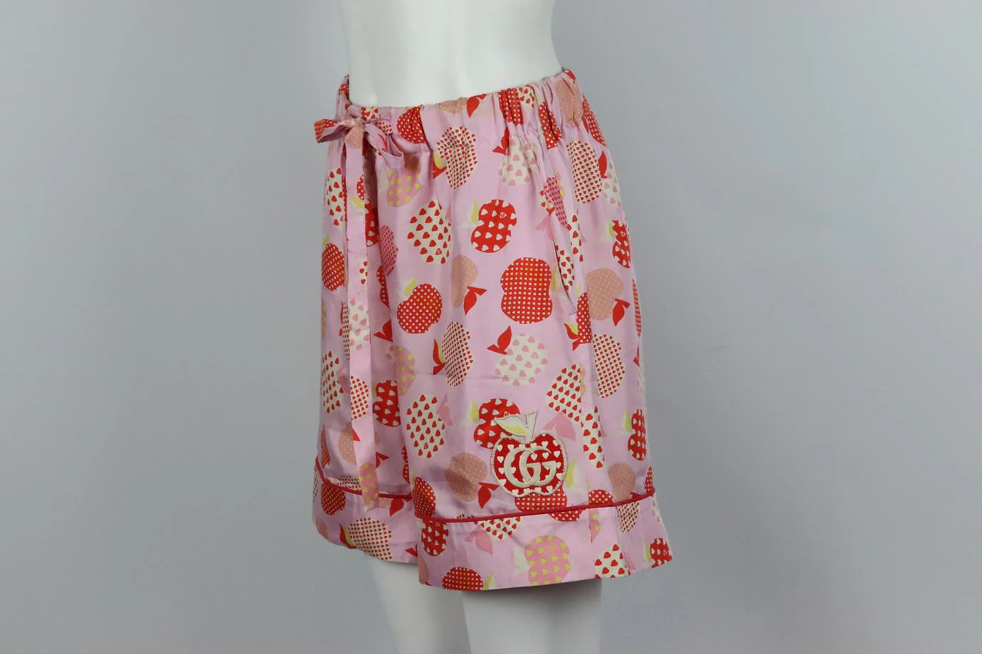 GUCCI PRINTED SILK TWILL SHORTS IT 42 UK 10 - Image 3
