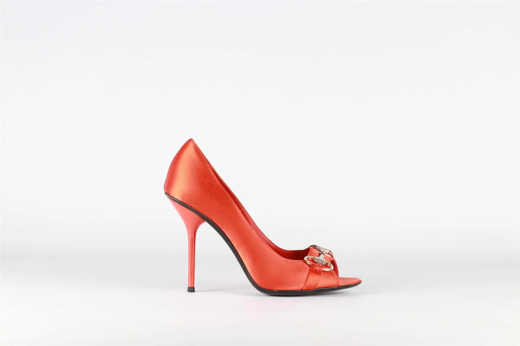 GUCCI RED SATIN PUMPS EU 37.5 UK 4.5 US 7.5 - Image 2