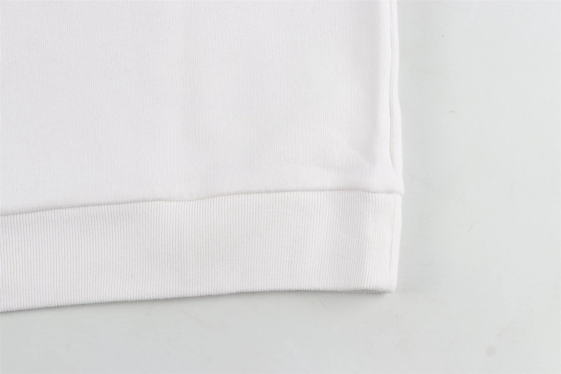 GUCCI WHITE KIDS BOYS SWEATSHIRT 8 YEARS - Image 5