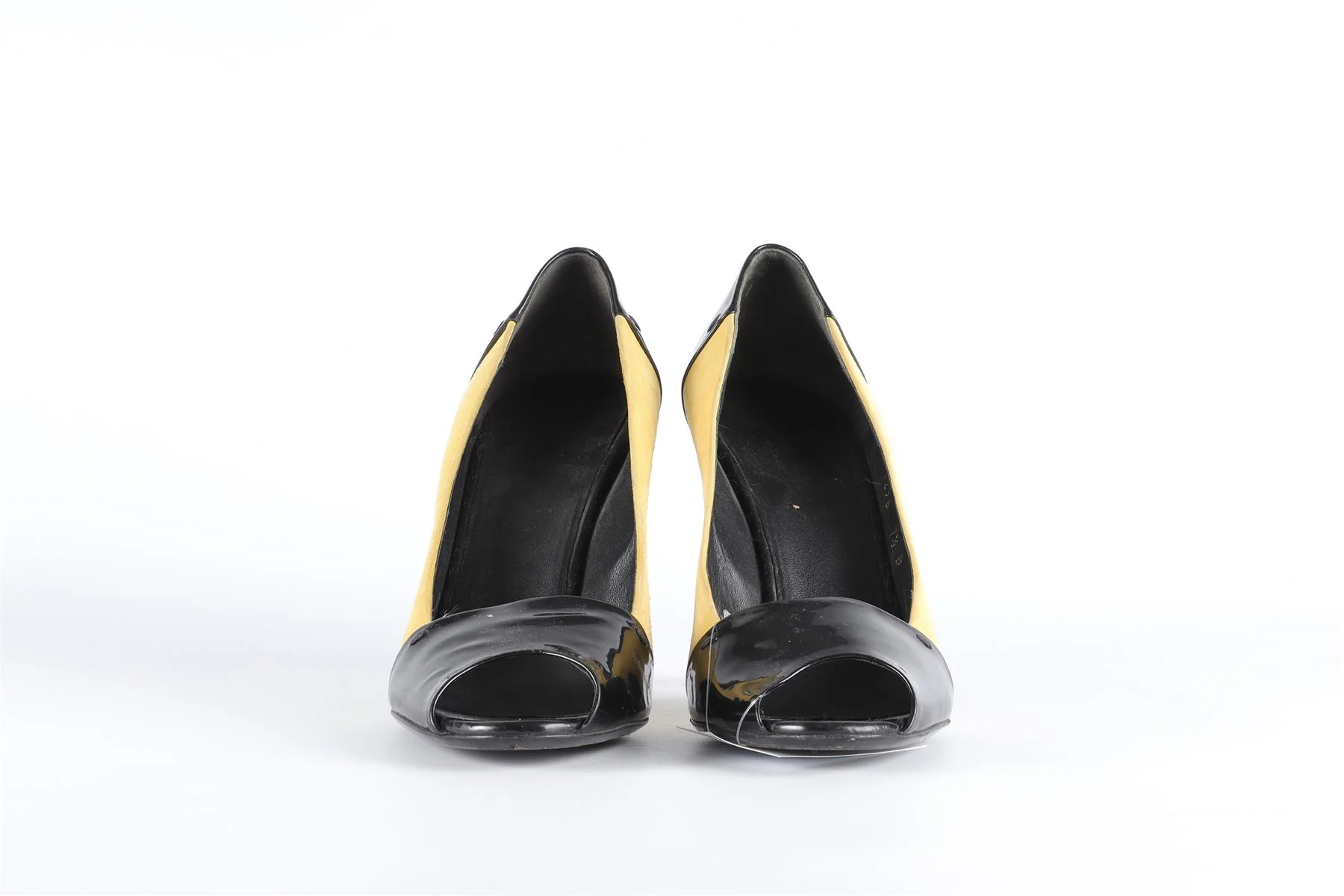 GUCCI YELLOW AND BLACK SUEDE AND PATENT LEATHER PUMPS US 7.5 UK 4.5 US 7.5 - Image 3