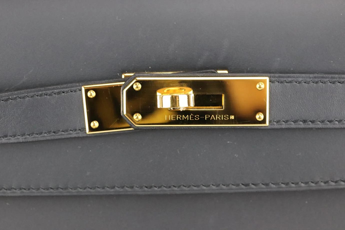 HERMÈS 2015 KELLY SELLIER 32CM SOMBRERO LEATHER BAG - Image 8