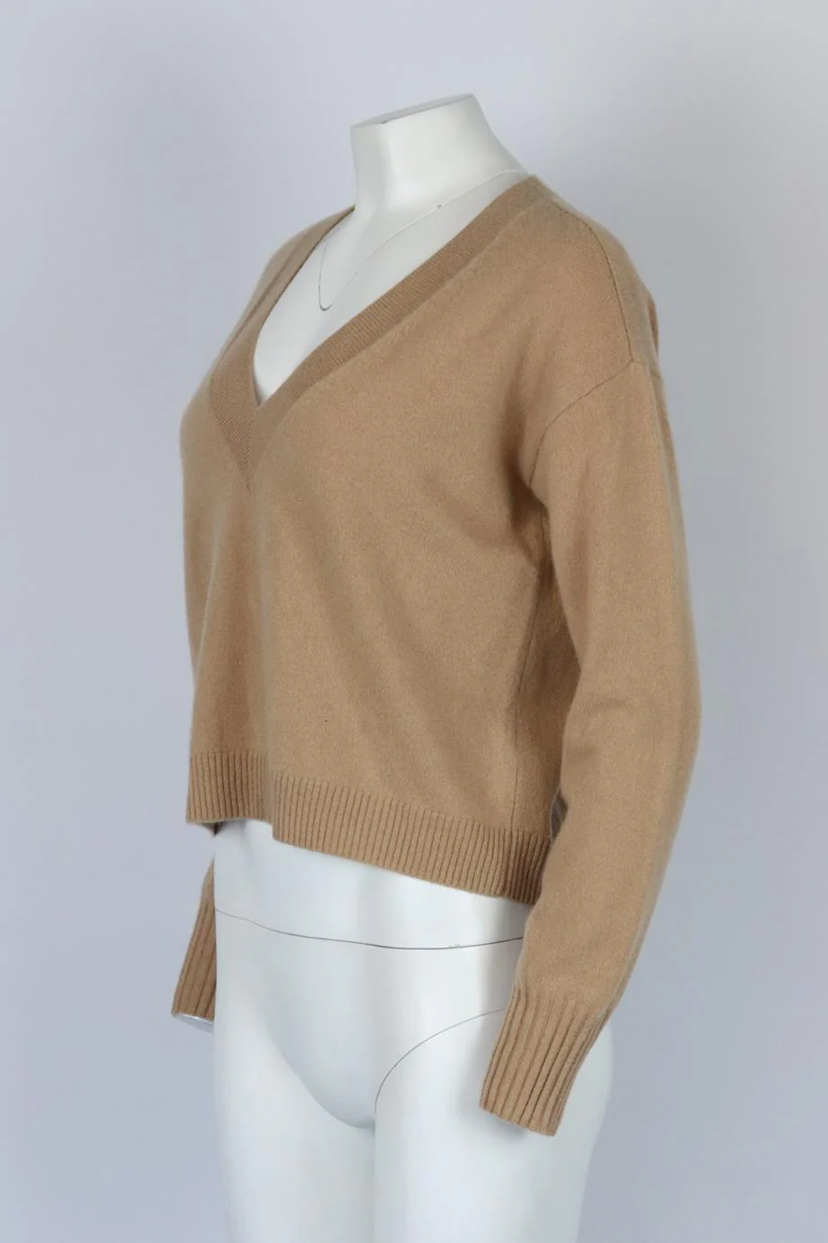 INTERMIX CROPPED CASHMERE SWEATER SMALL - Image 3