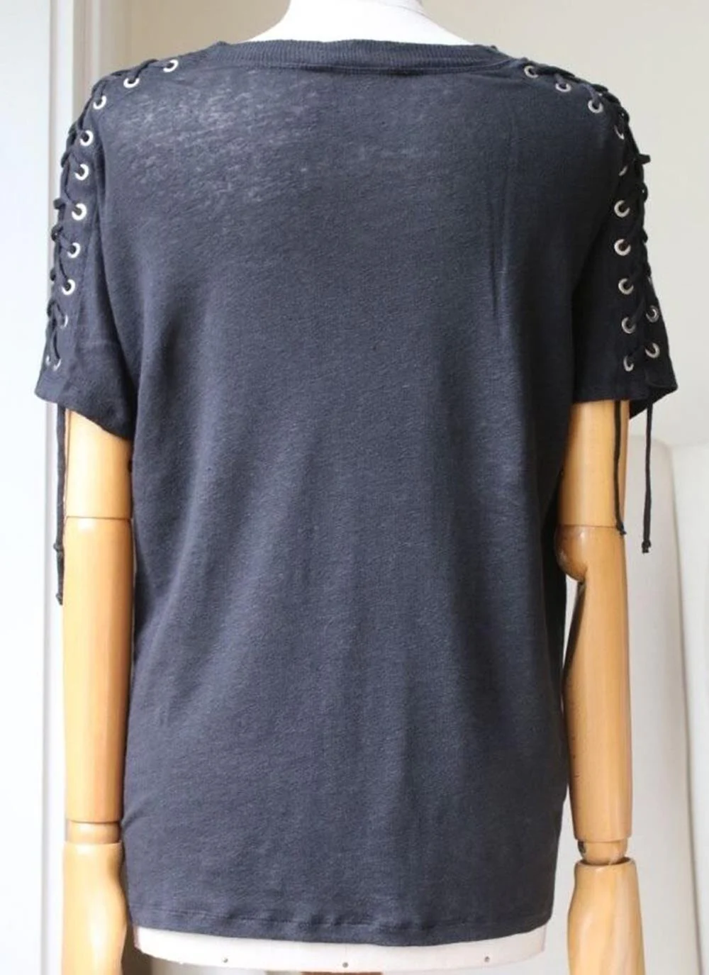 IRO STEIRO EYELET EMBELLISHED SLUB LINEN T-SHIRT SMALL - Image 4