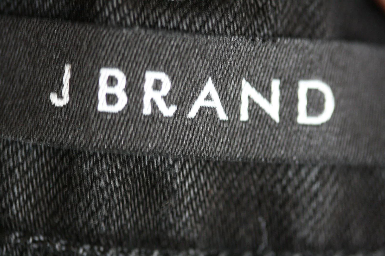 J BRAND JAKE BLACK DISTRESSED BOYFRIEND JEANS W24 UK 6 - Image 8