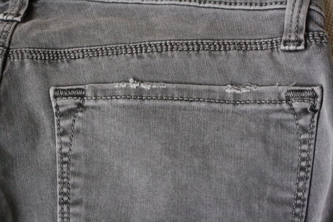 J BRAND SILVER FOX GREY RIPPED JEANS W25 UK 6/8 - Image 8