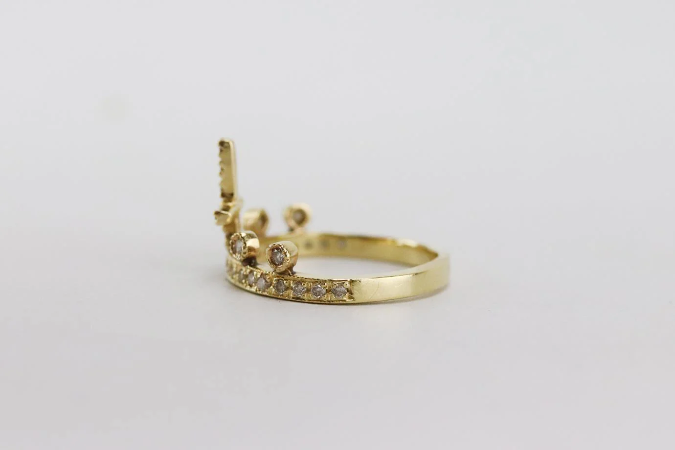 JACQUIE AICHE 14K YELLOW GOLD CROSS CROWN STACK RING 15 MM - Image 6